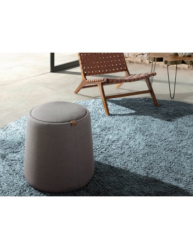 Pouf rembourré en tissu gris modèle 5073 Angel Cerdá hantent personnes