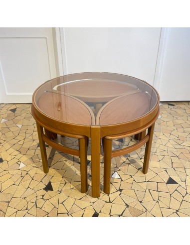 Table basse ronde et ses trois tabourets Pour